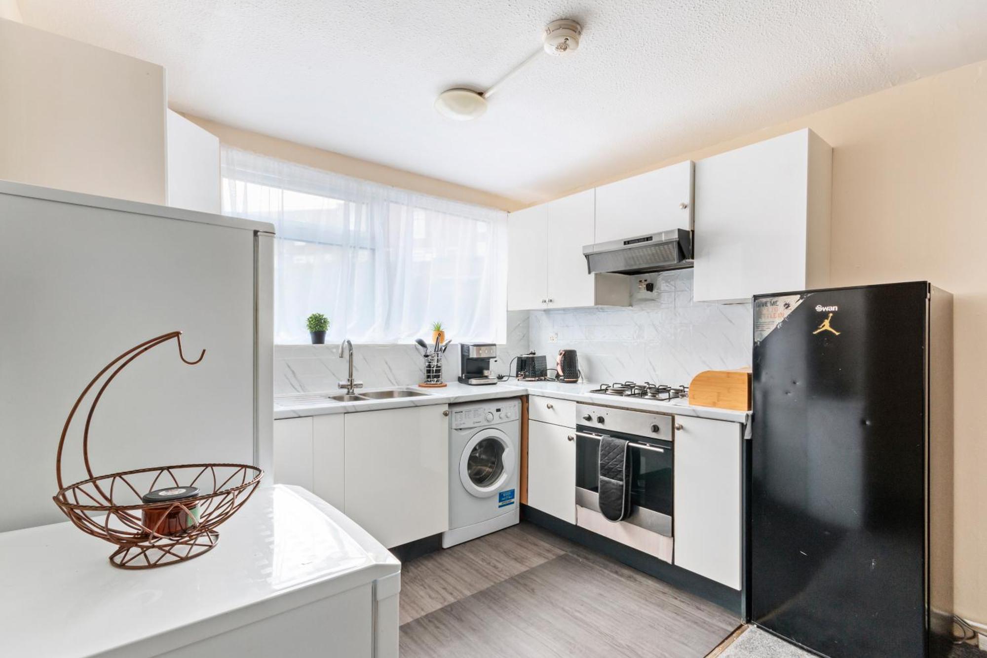 Guest house Cozy Near O2 Arena *