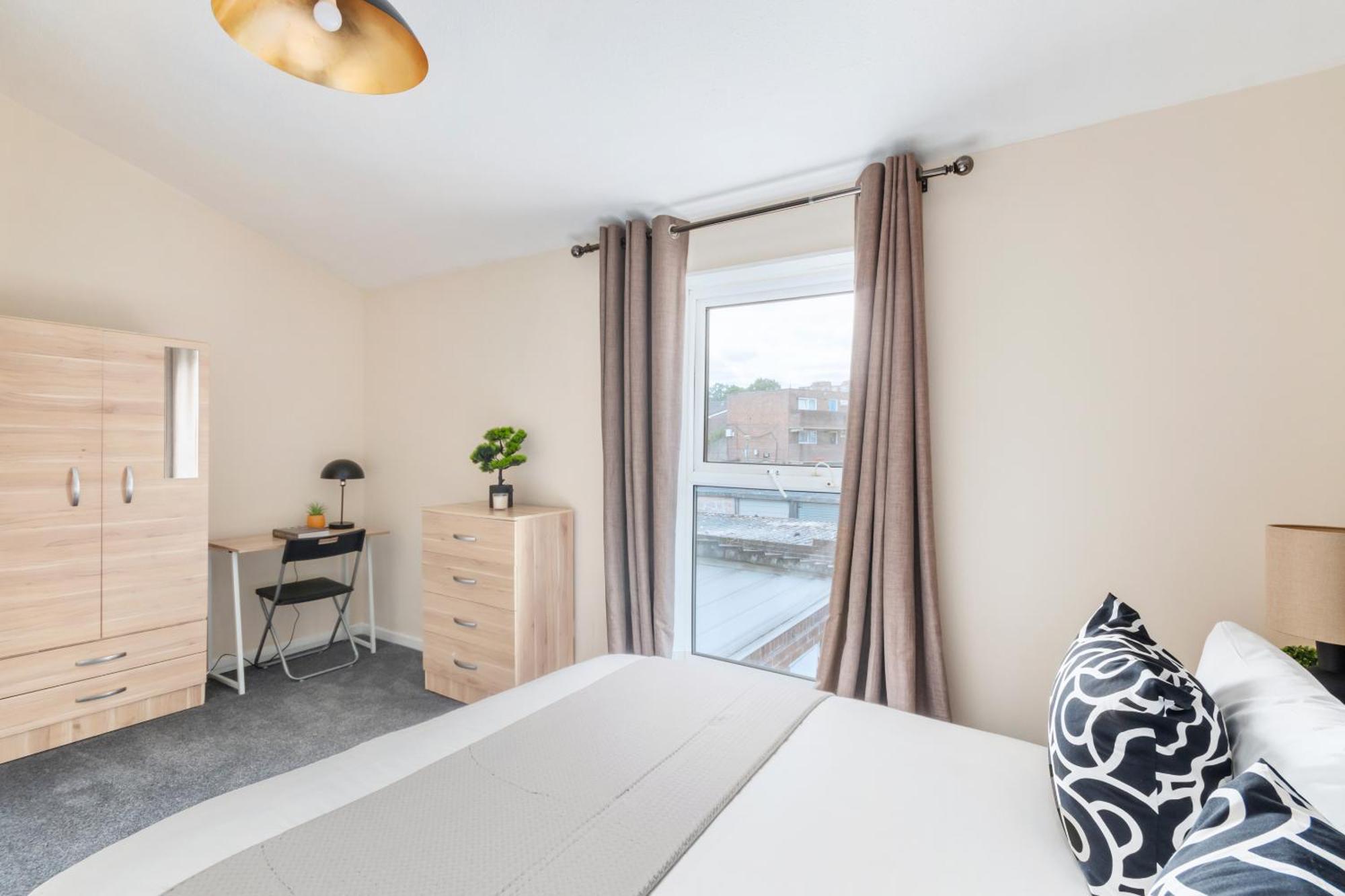 Cozy Near O2 Arena Guest house