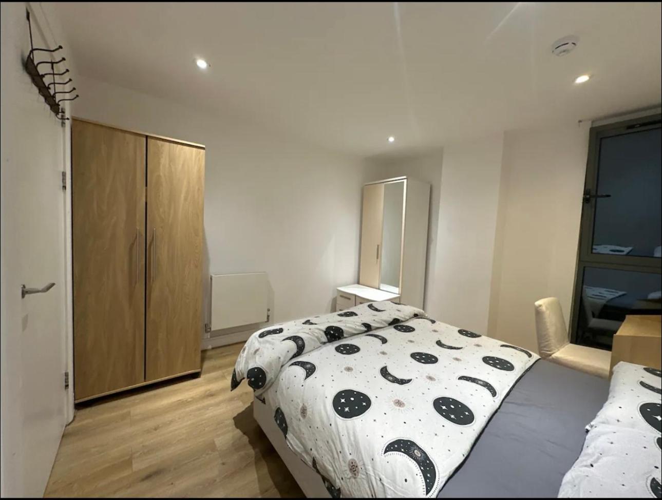 The Wembley Escape, Modern Stays, Big City Vibes London