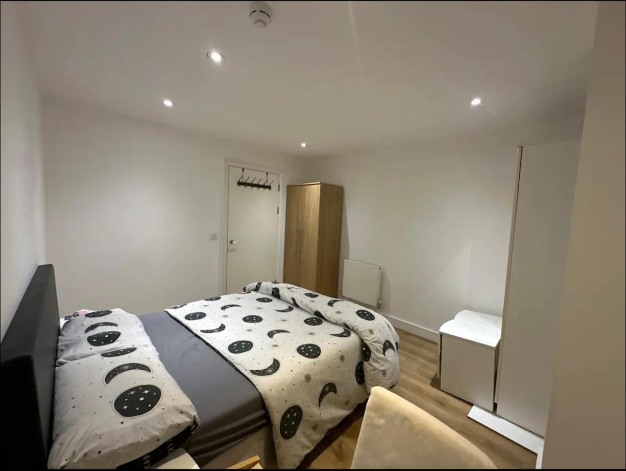 The Wembley Escape, Modern Stays, Big City Vibes London