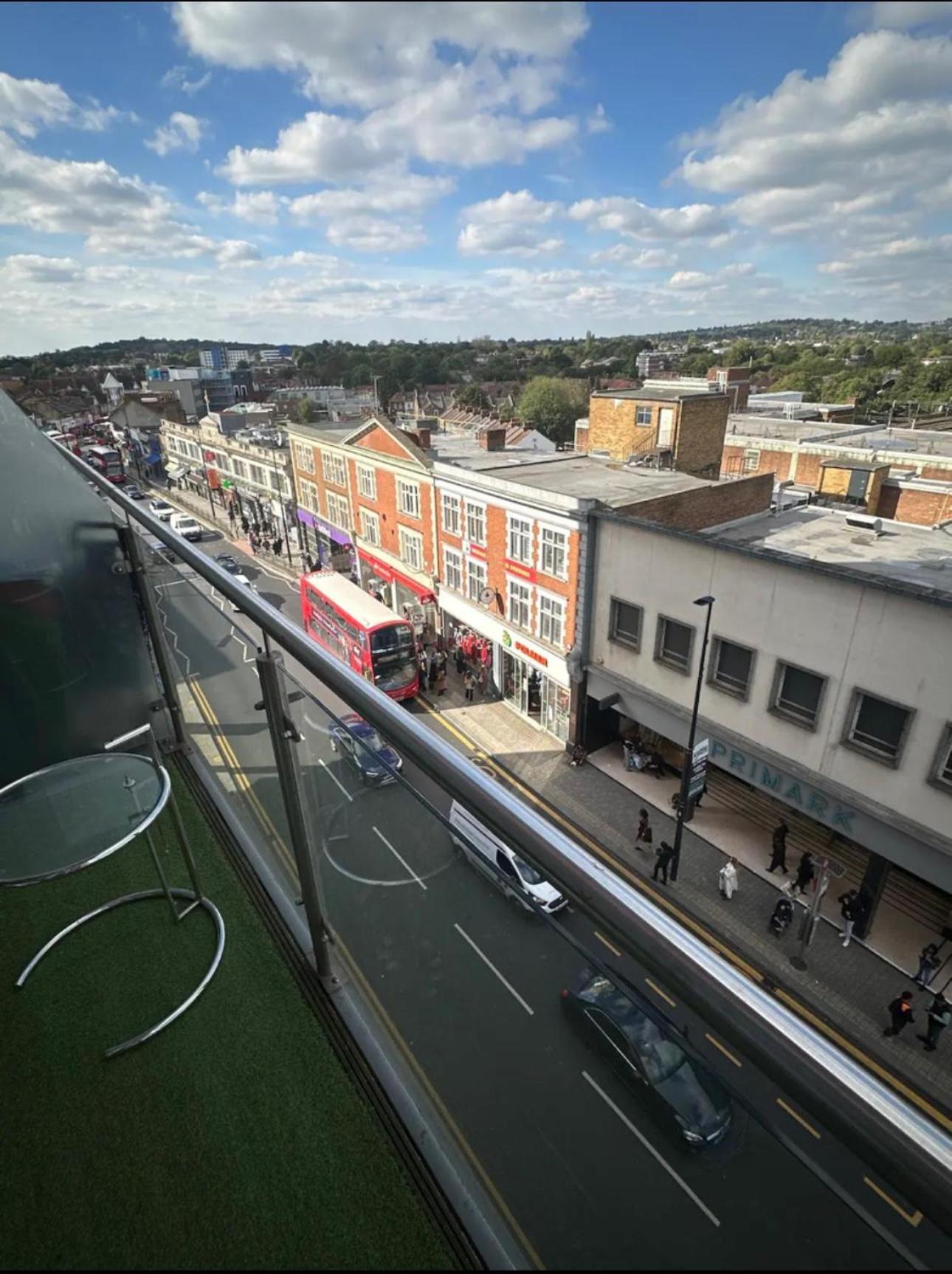 The Wembley Escape, Modern Stays, Big City Vibes London