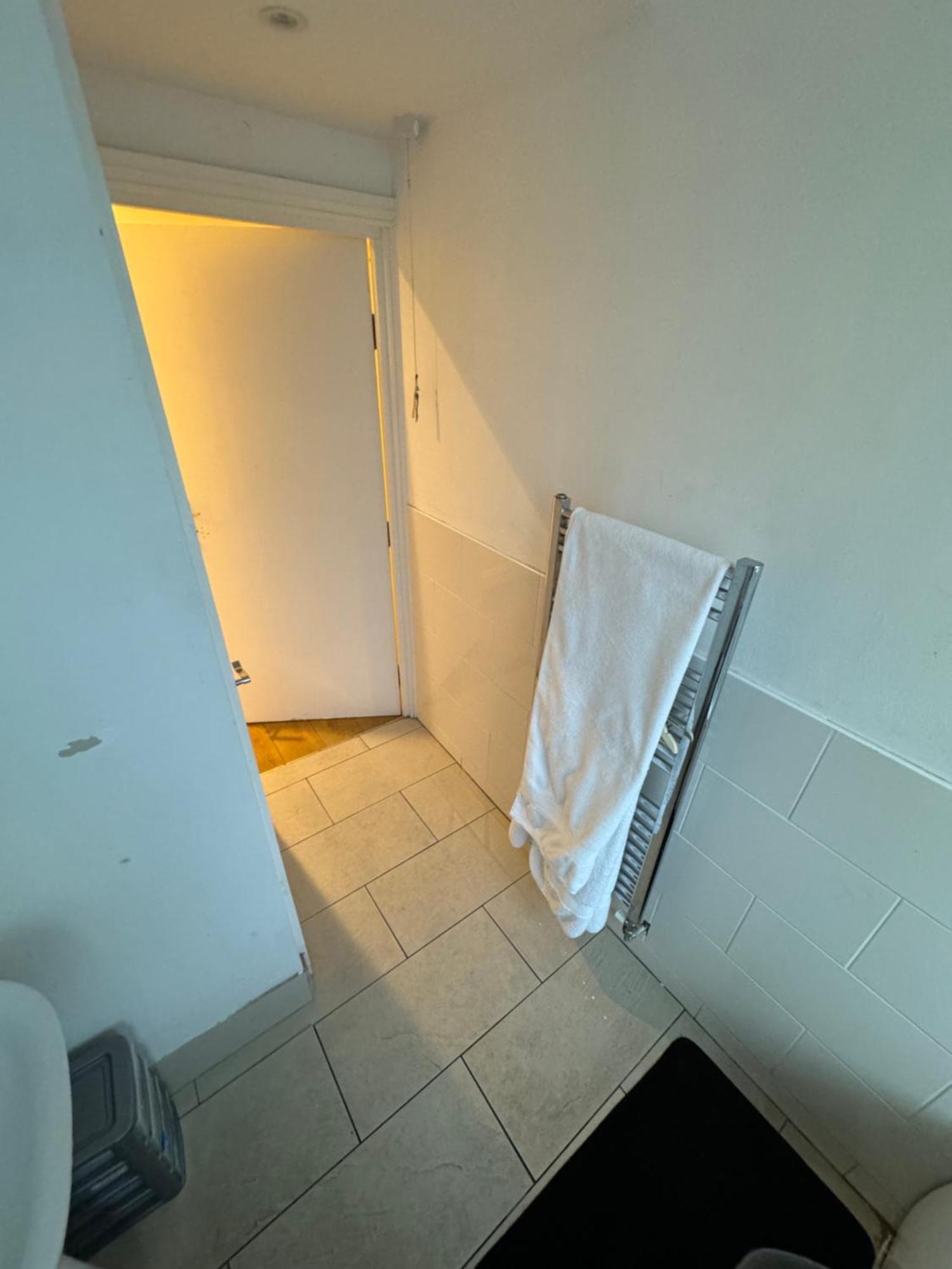 Archway Court * London