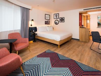 Hampton By Hilton Park Royal 3* London
