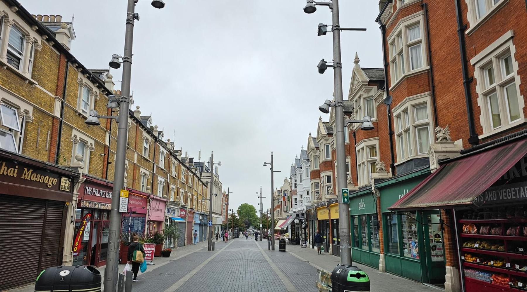 1-bed Flat With Fast Wi-fi In Prime Location 15mins From