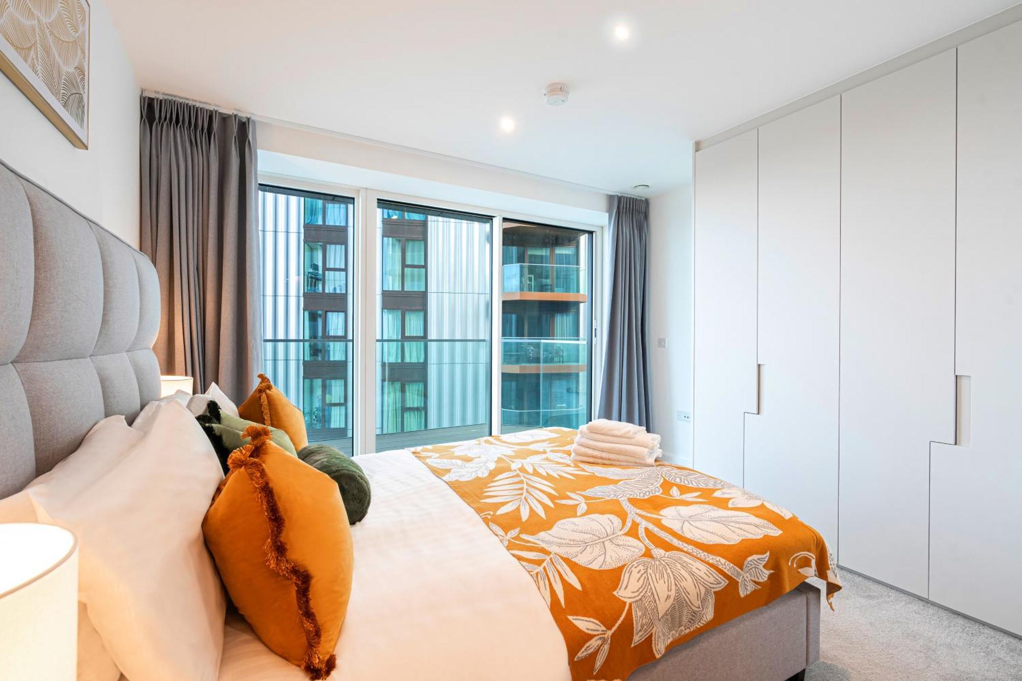 Apartment Lux 2 Bed 2 Bath With Riverviews London