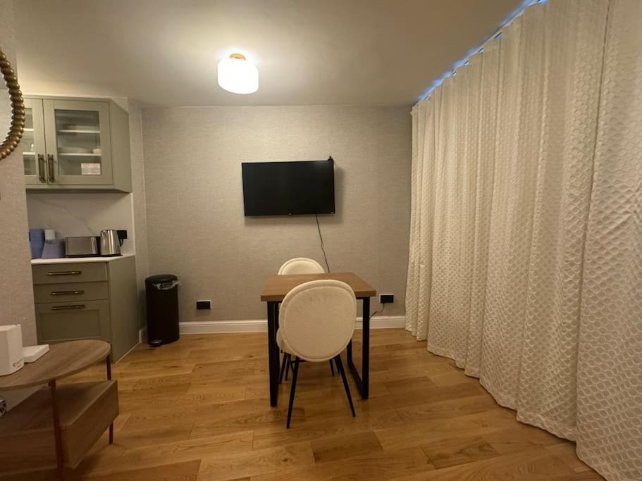 Modern In London, Zone 1 Apartamento *