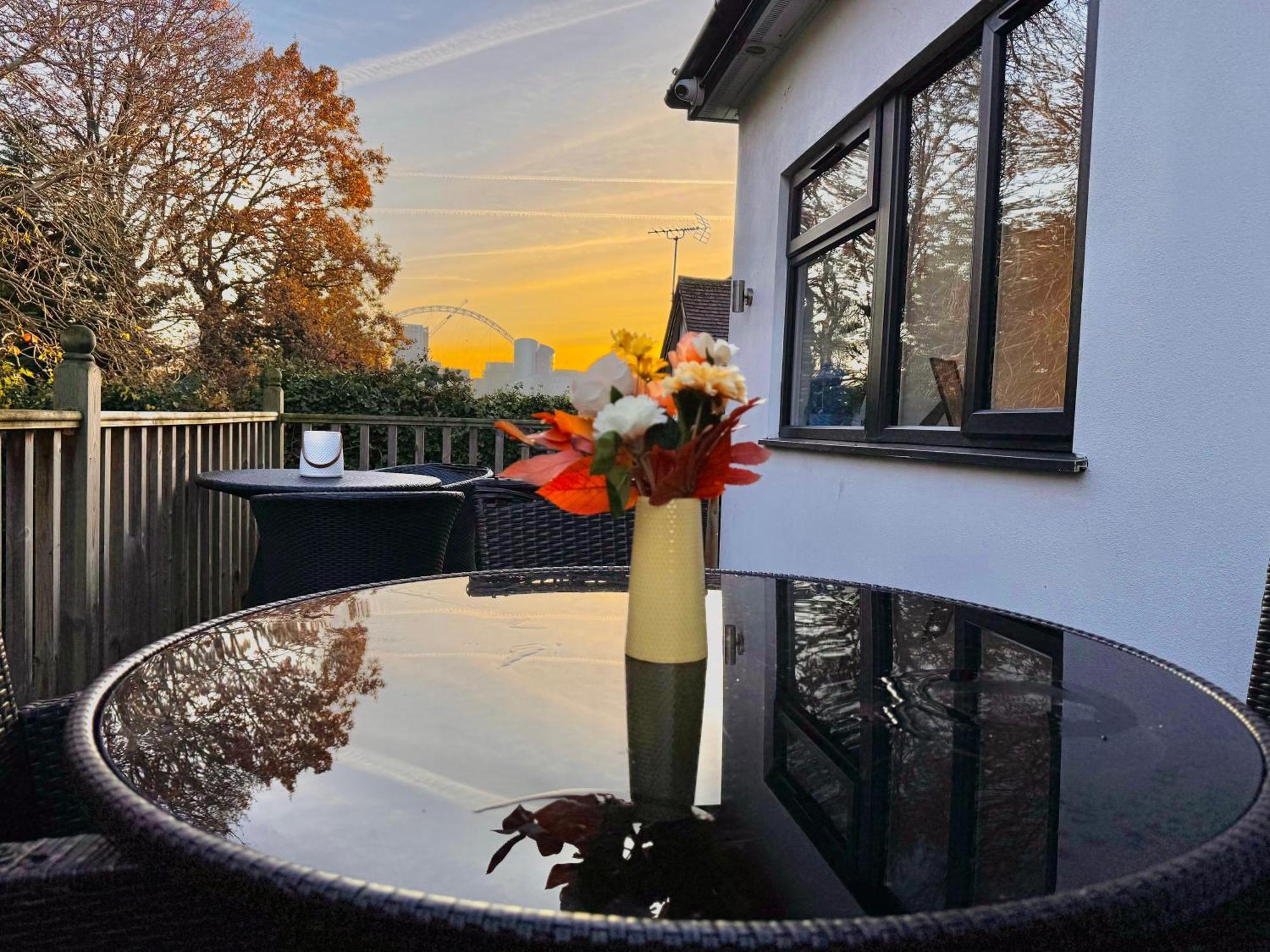 En-suites With Free Parking 30min To