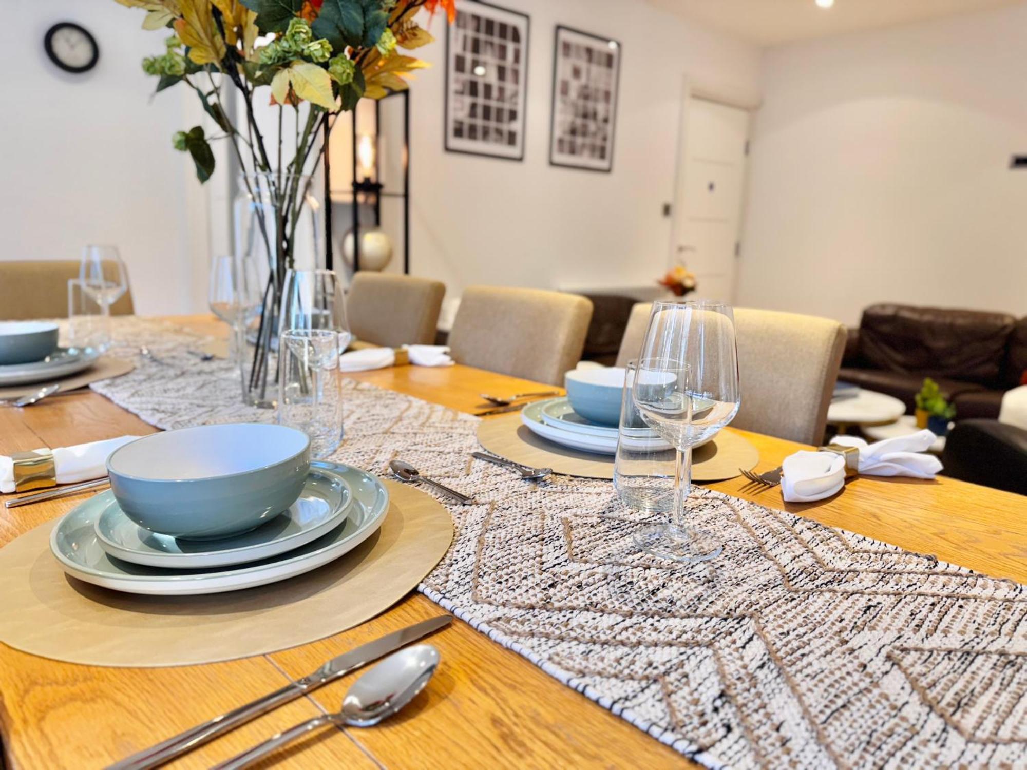 En-suites With Free Parking 30min To