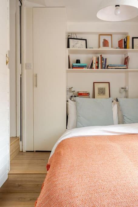 Balcony Flat In Victorian West Kensington Mansion Apartment London