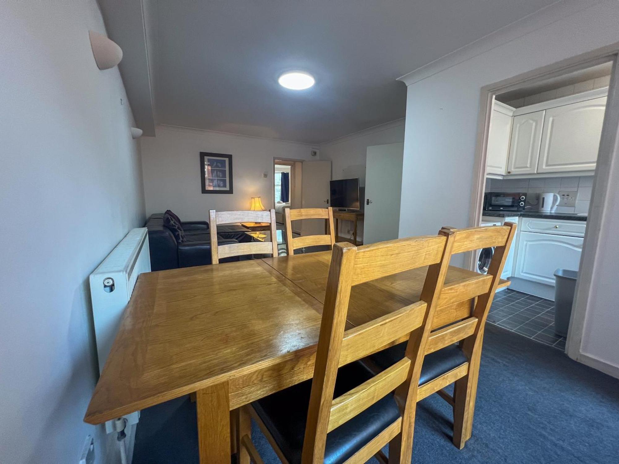 Collection In Prestigious Mayfair Location Apartment *