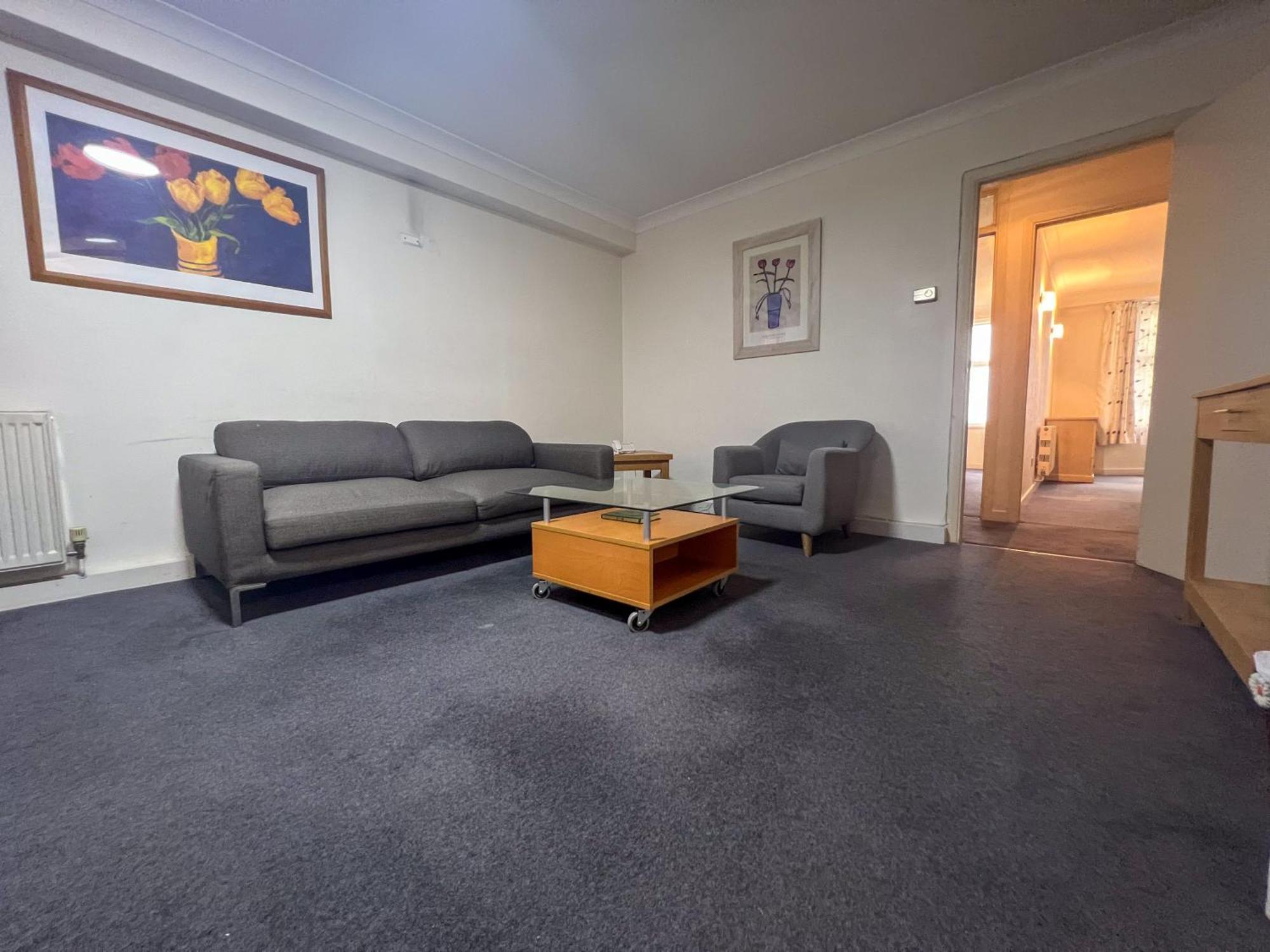 Collection In Prestigious Mayfair Location * London