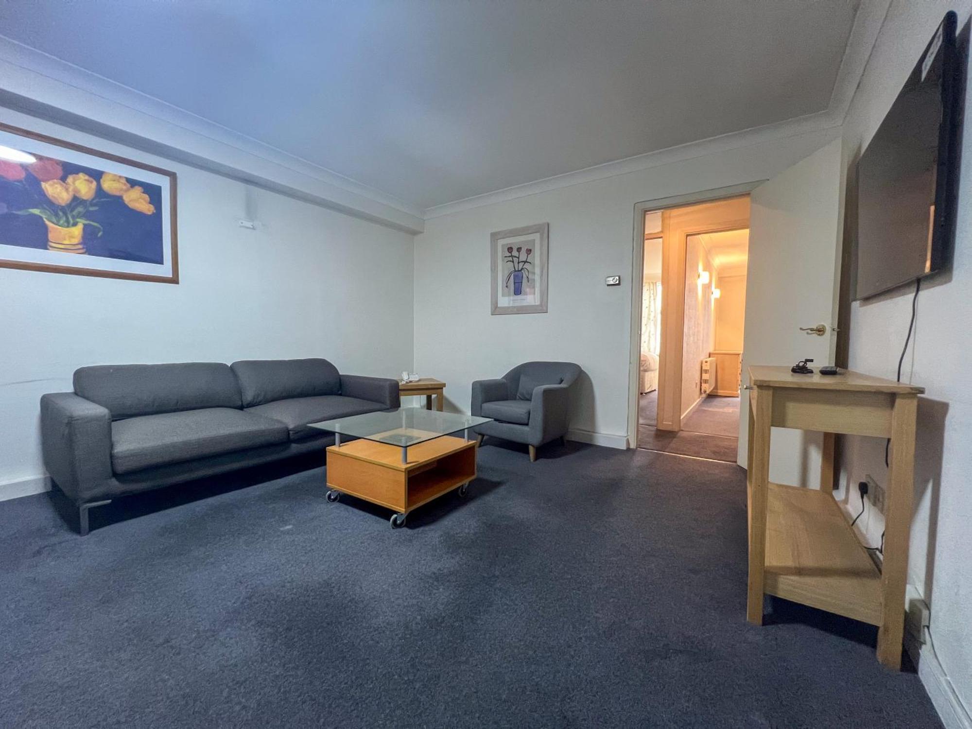 Collection In Prestigious Mayfair Location Apartment London