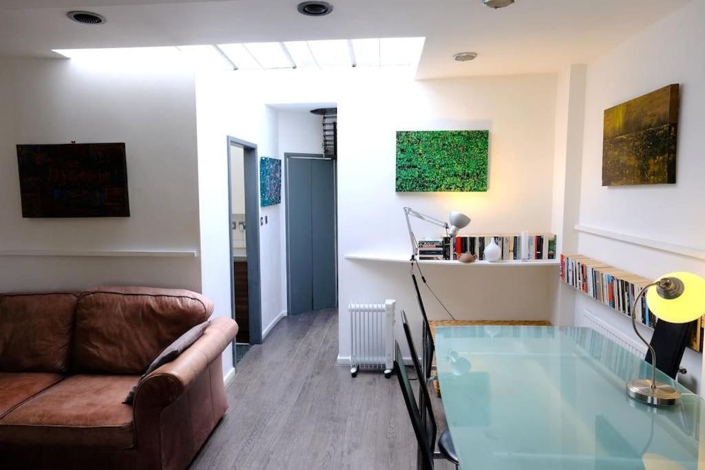 Stylish Near Carnaby Street