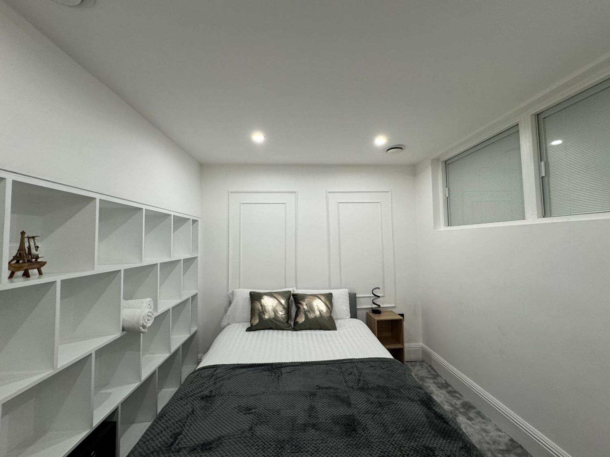 2 Bedroom Luxury Flat In Euston Apartment *