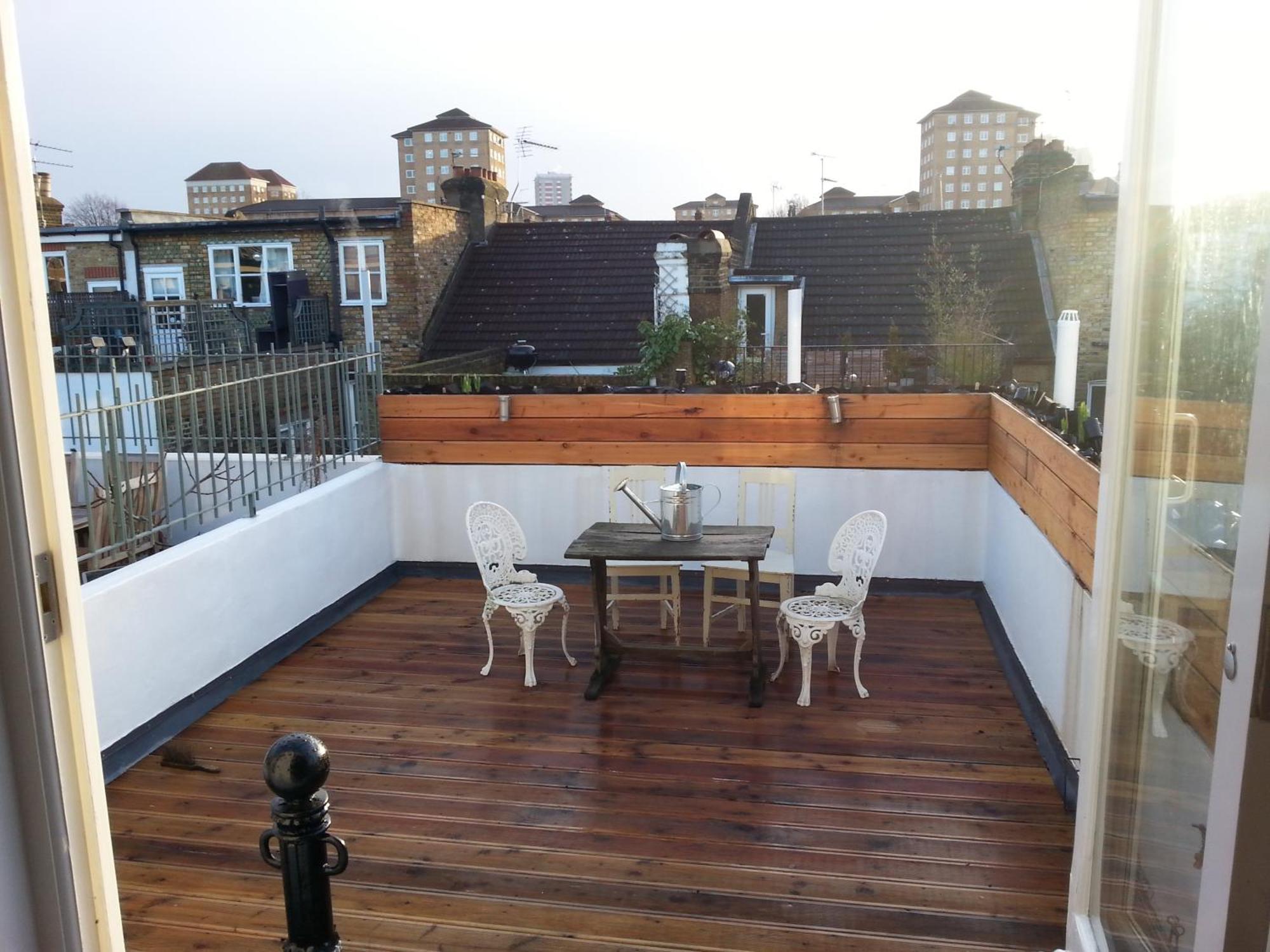 Ensuite Roof Terrace Nr Nine Elms London