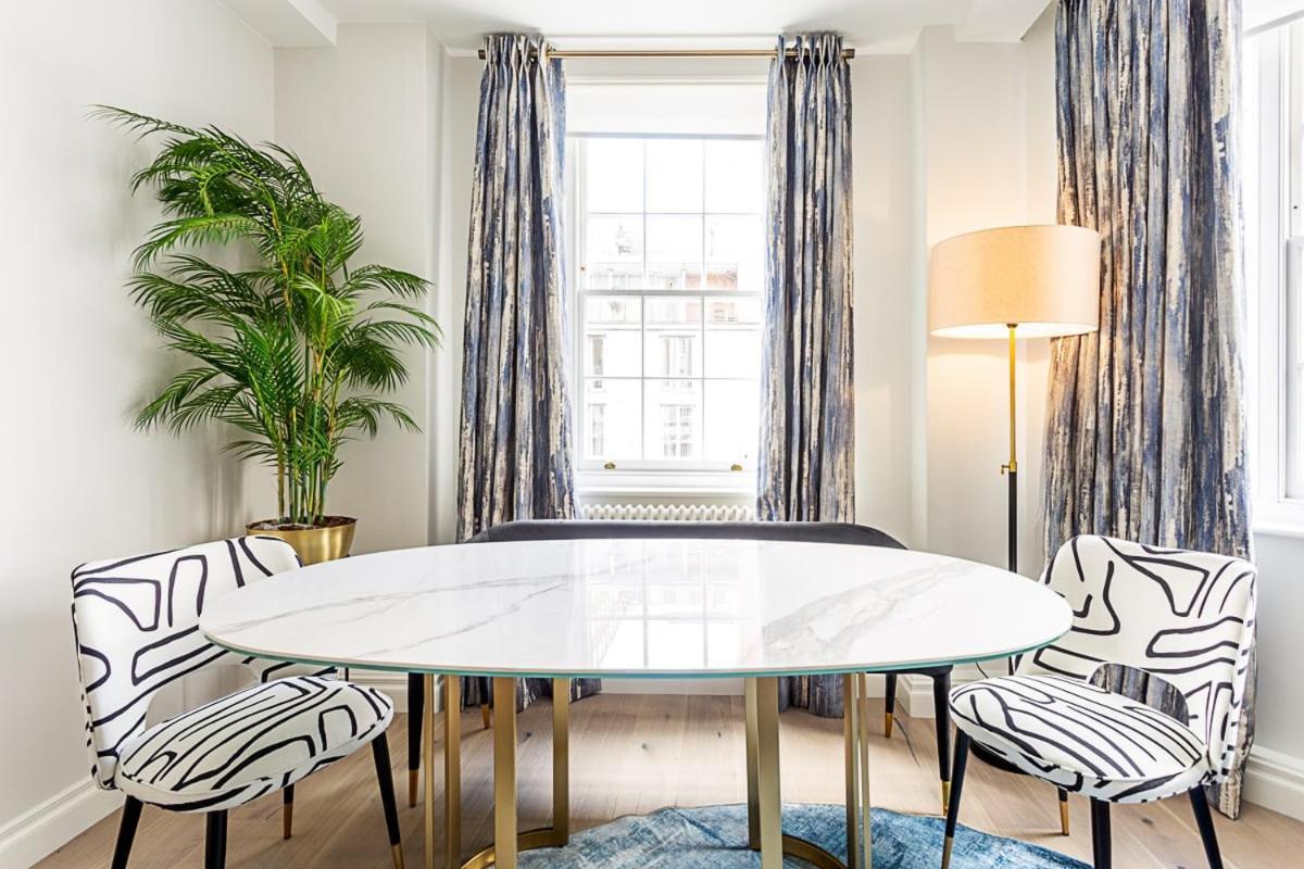 Modern Edgware Apartment *