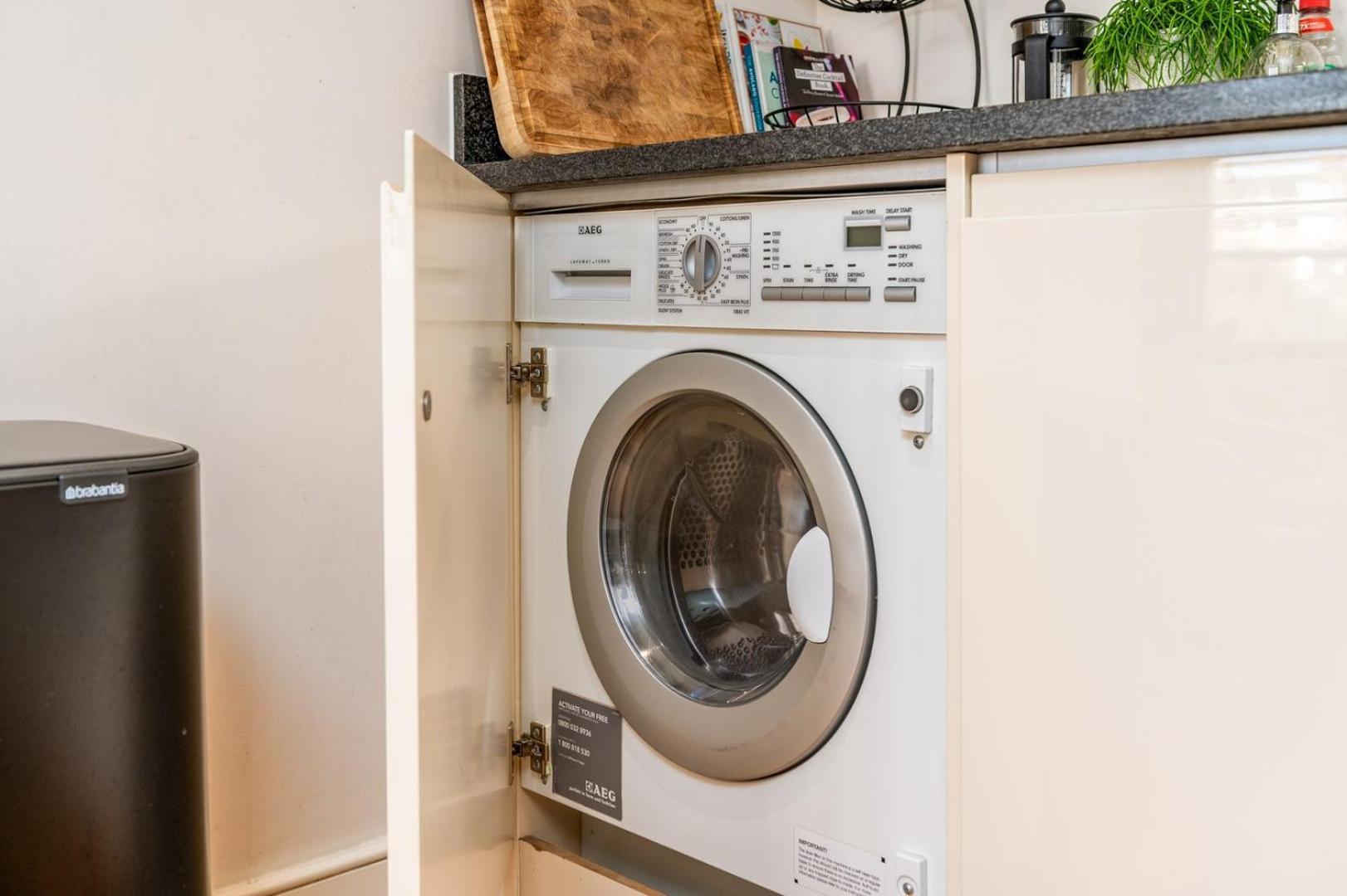 Bright & Spacious Battersea Flat Apartment *