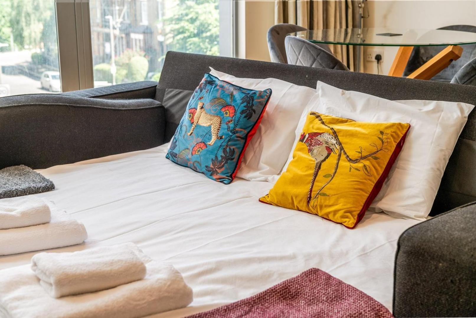 Bright & Spacious Battersea Flat Apartment