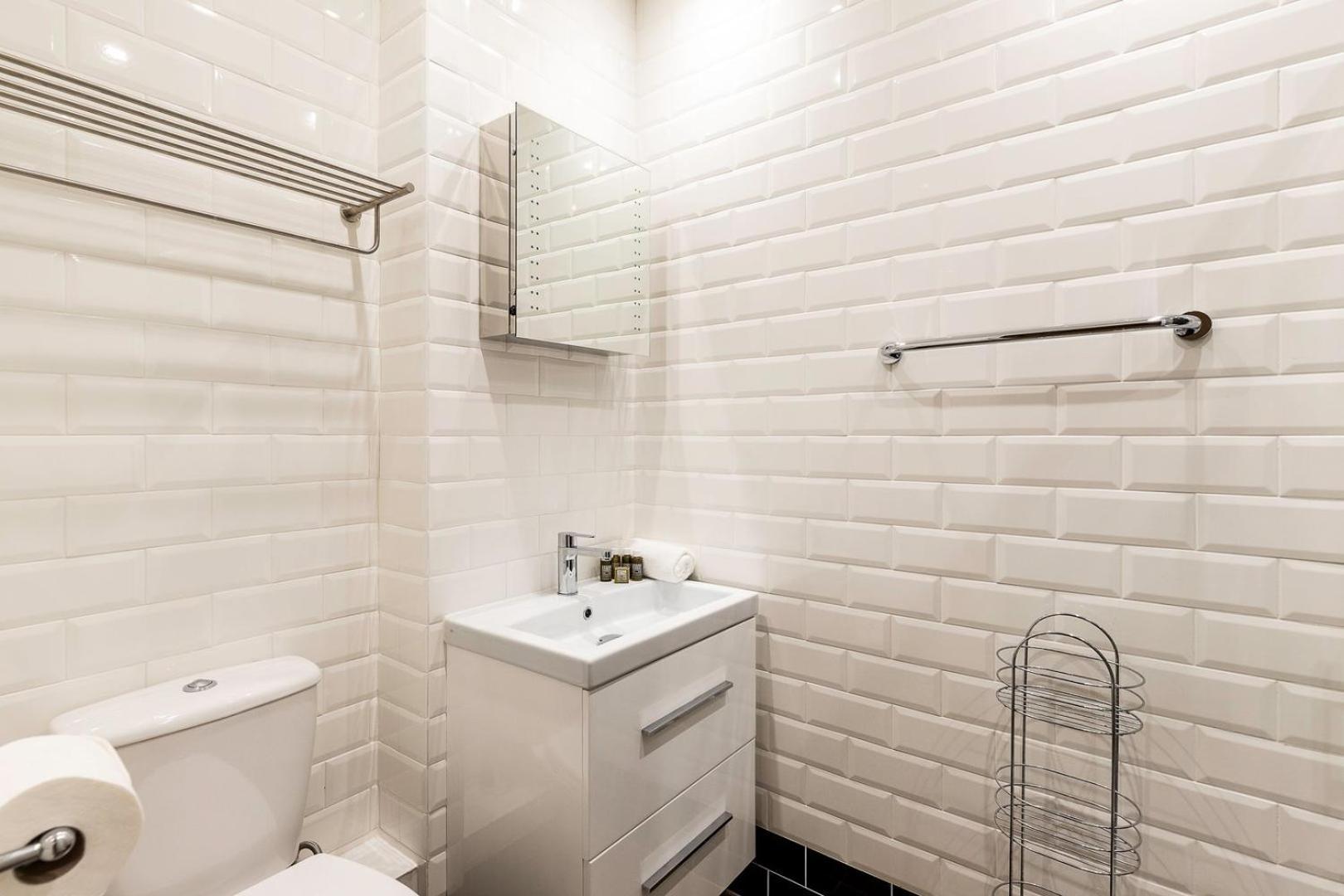 Colourful Near Clapham Common! Apartment *