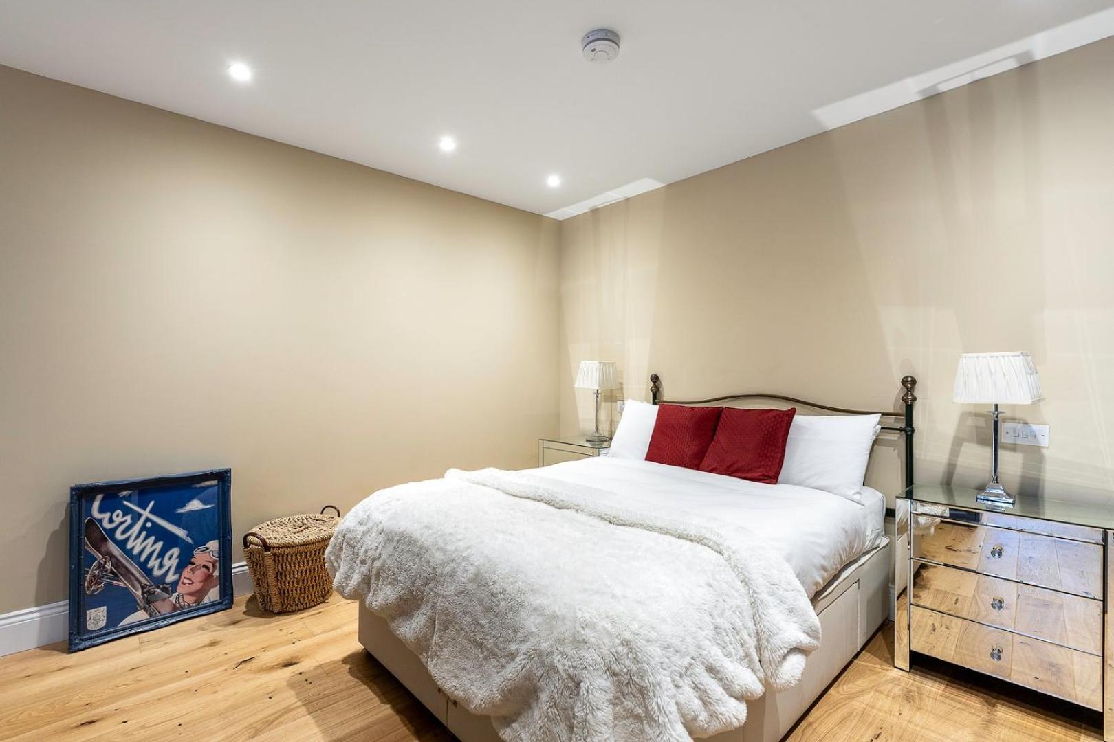 Apartment Colourful Near Clapham Common! London