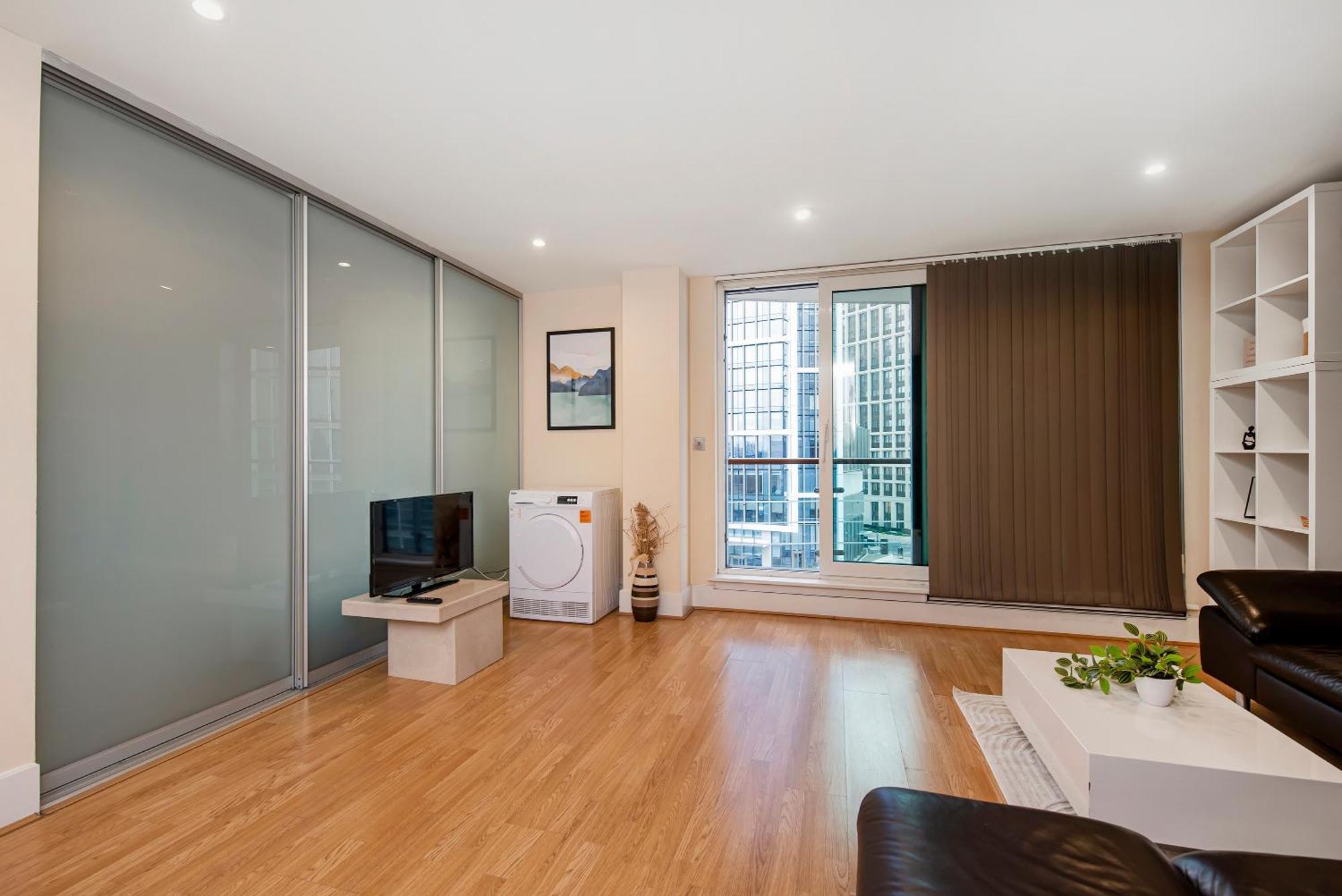 Compact Flat With A River View Close To Big Ben * London