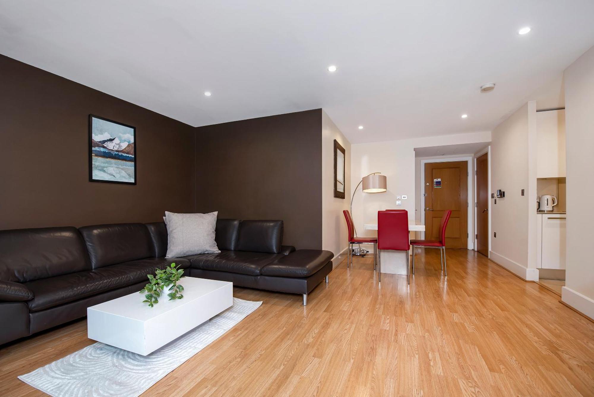 Compact Flat With A River View Close To Big Ben Apartment *