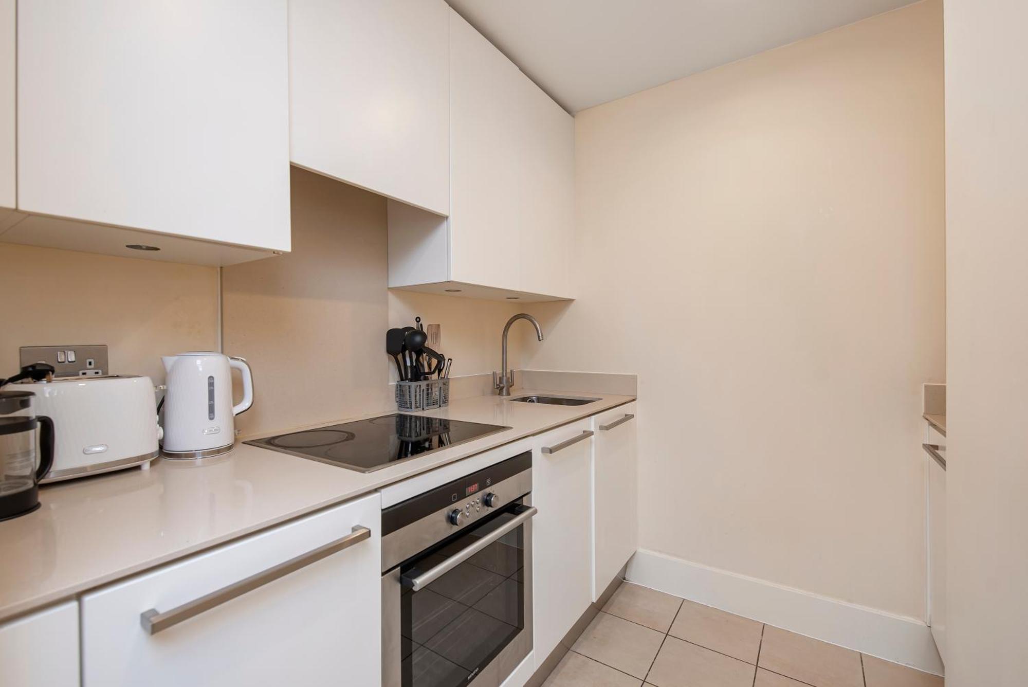 Apartment Compact Flat With A River View Close To Big Ben London