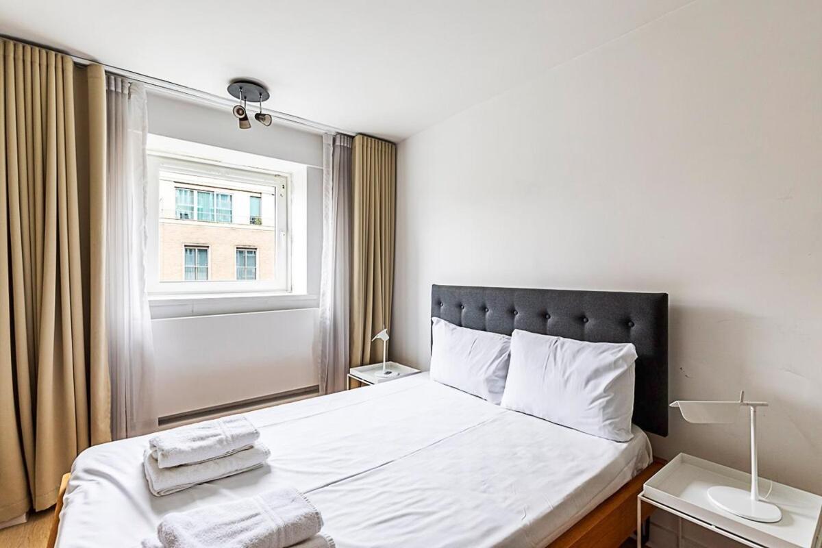Relay Sleek In Belgravia Apartment