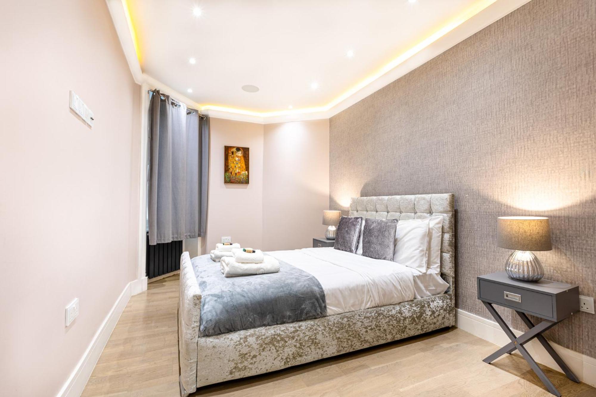 Modern 4 Bdr 3 Bth Minutes From Edgware Road Apartment *
