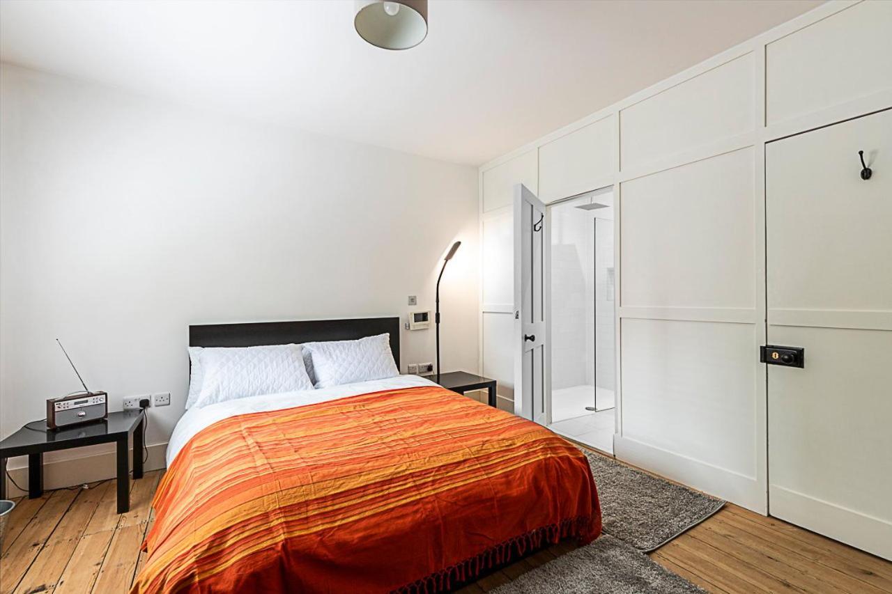 Apartment Stylish Chiswick With A Private Terrace