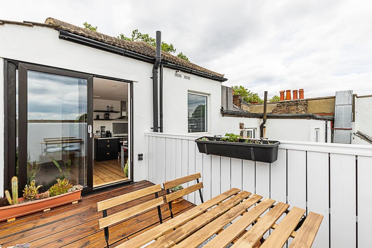 Stylish Chiswick With A Private Terrace Apartment London