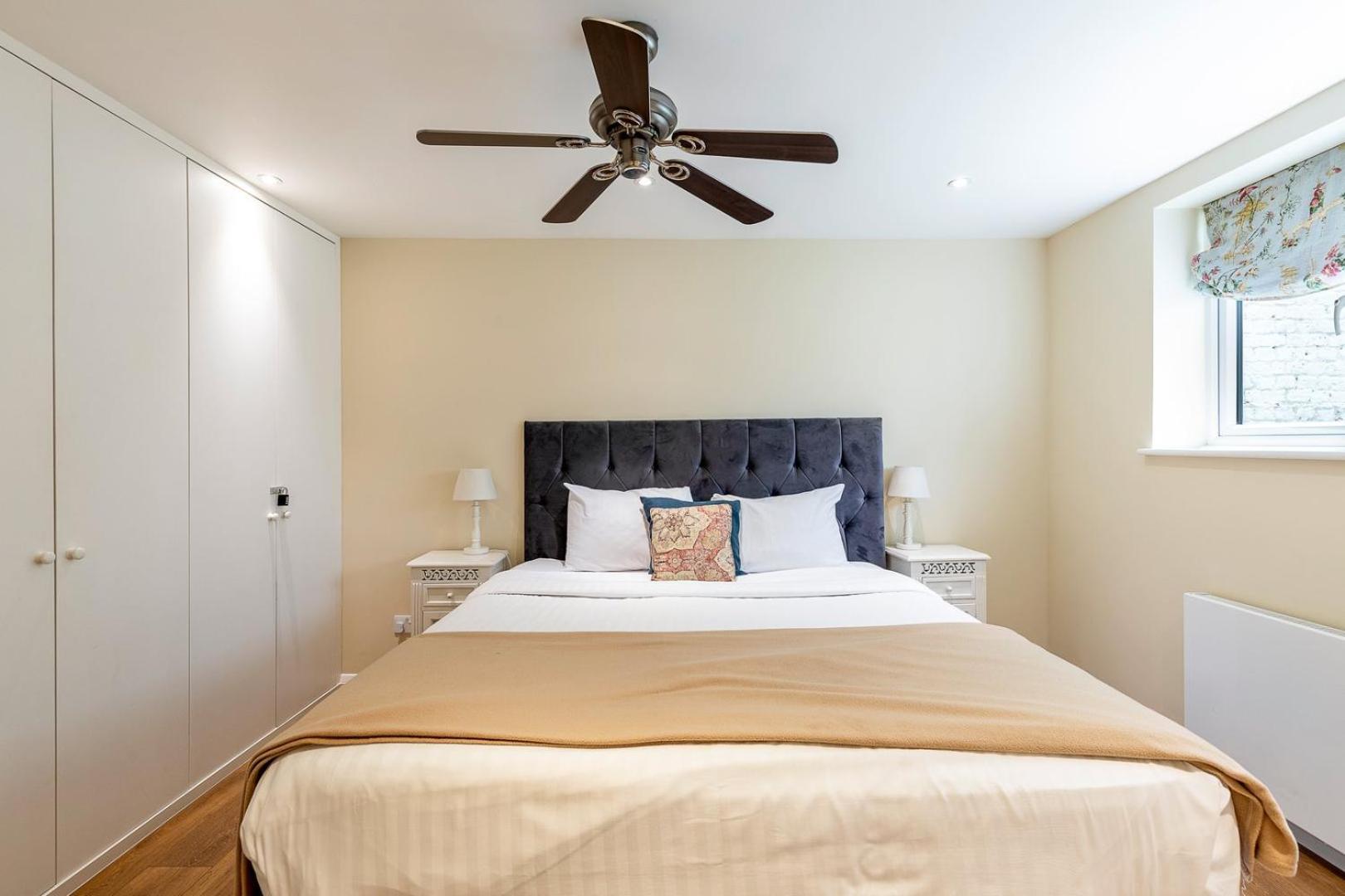 Elegant Two Bedroom Flat In Redcliffe Gardens Apartment