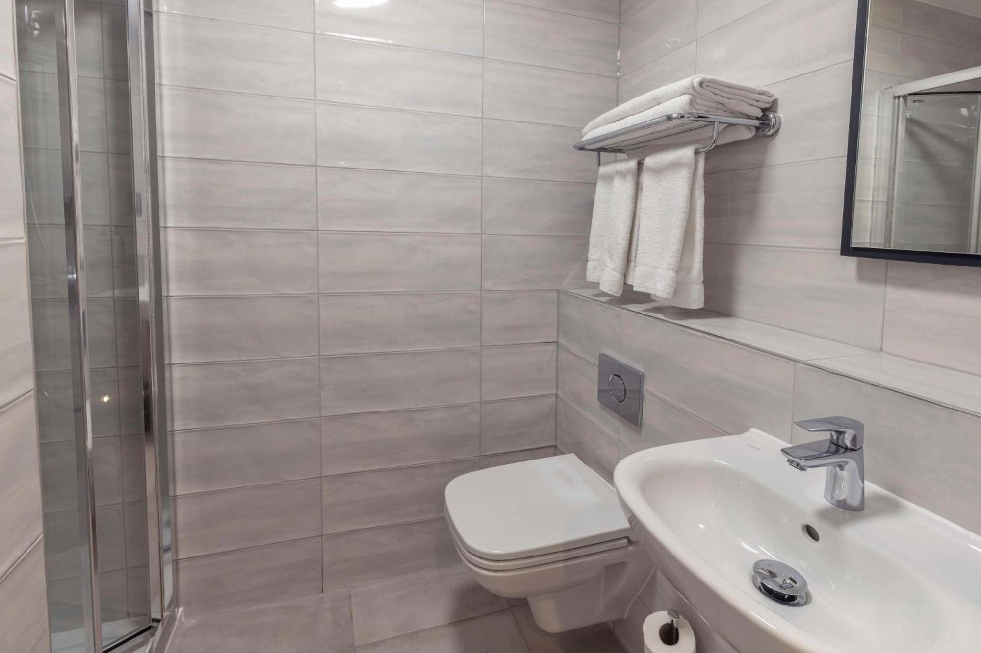 Western Kensington Olympia Hotel London