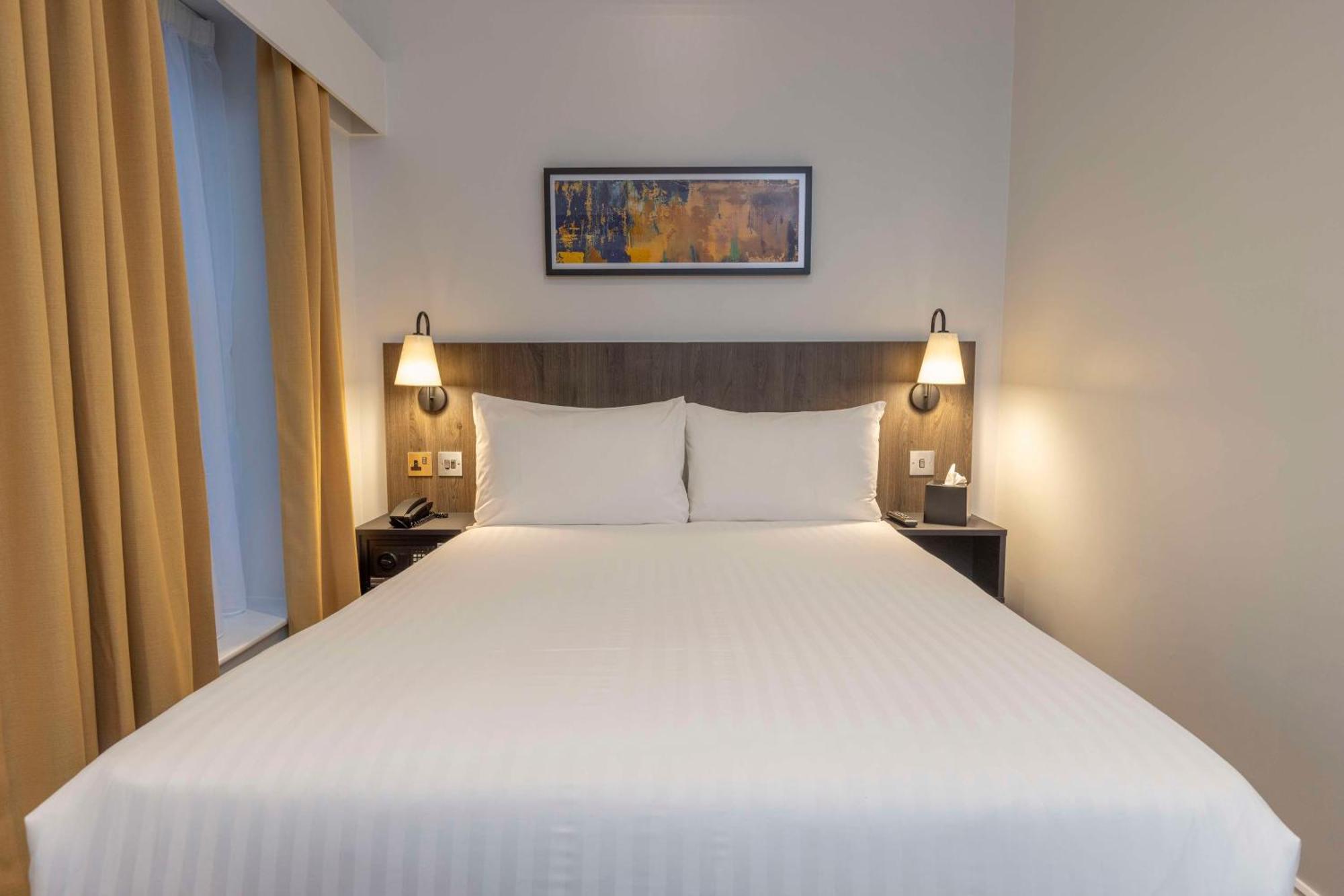 Western Kensington Olympia 3*