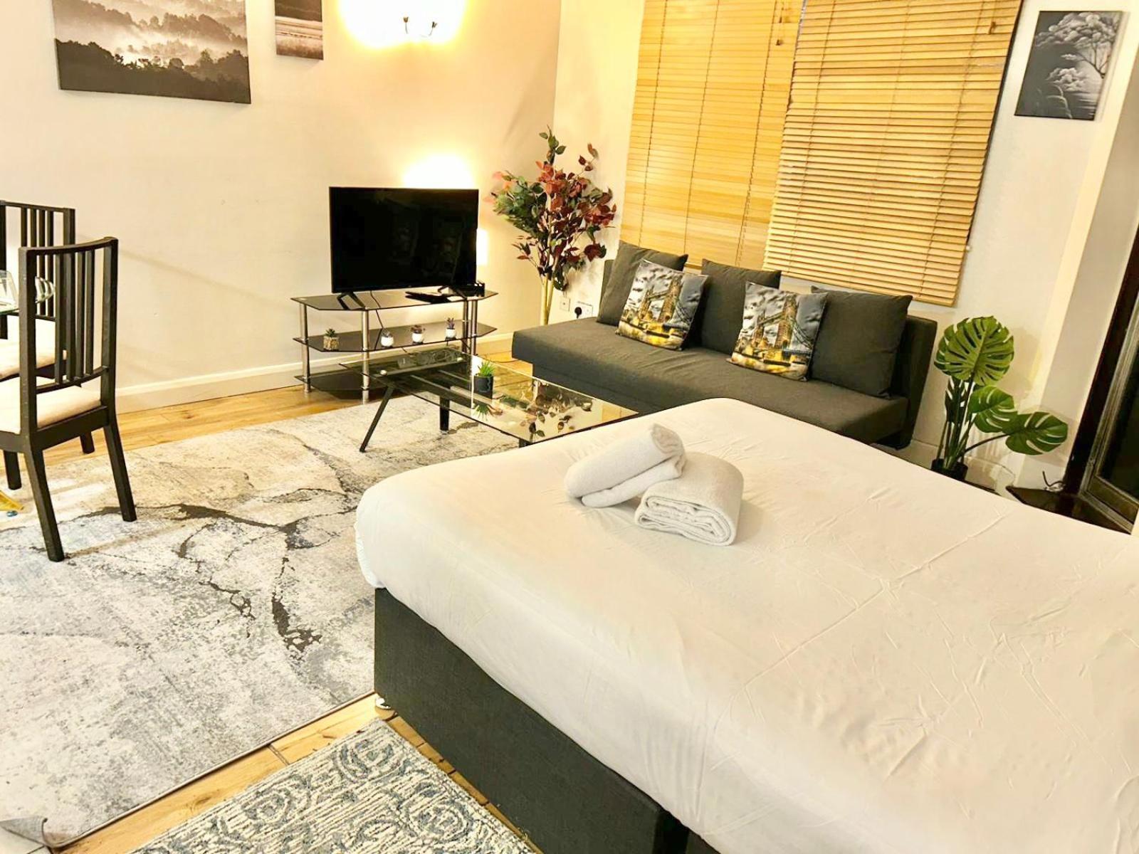 Apartment Beautiful At Cromwell Road
