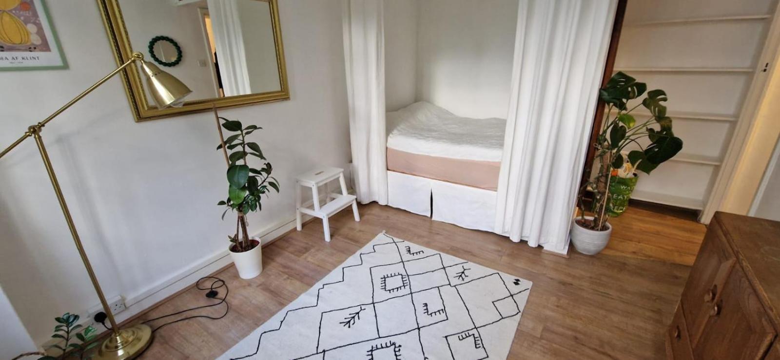 Alisas Charming Place Apartment