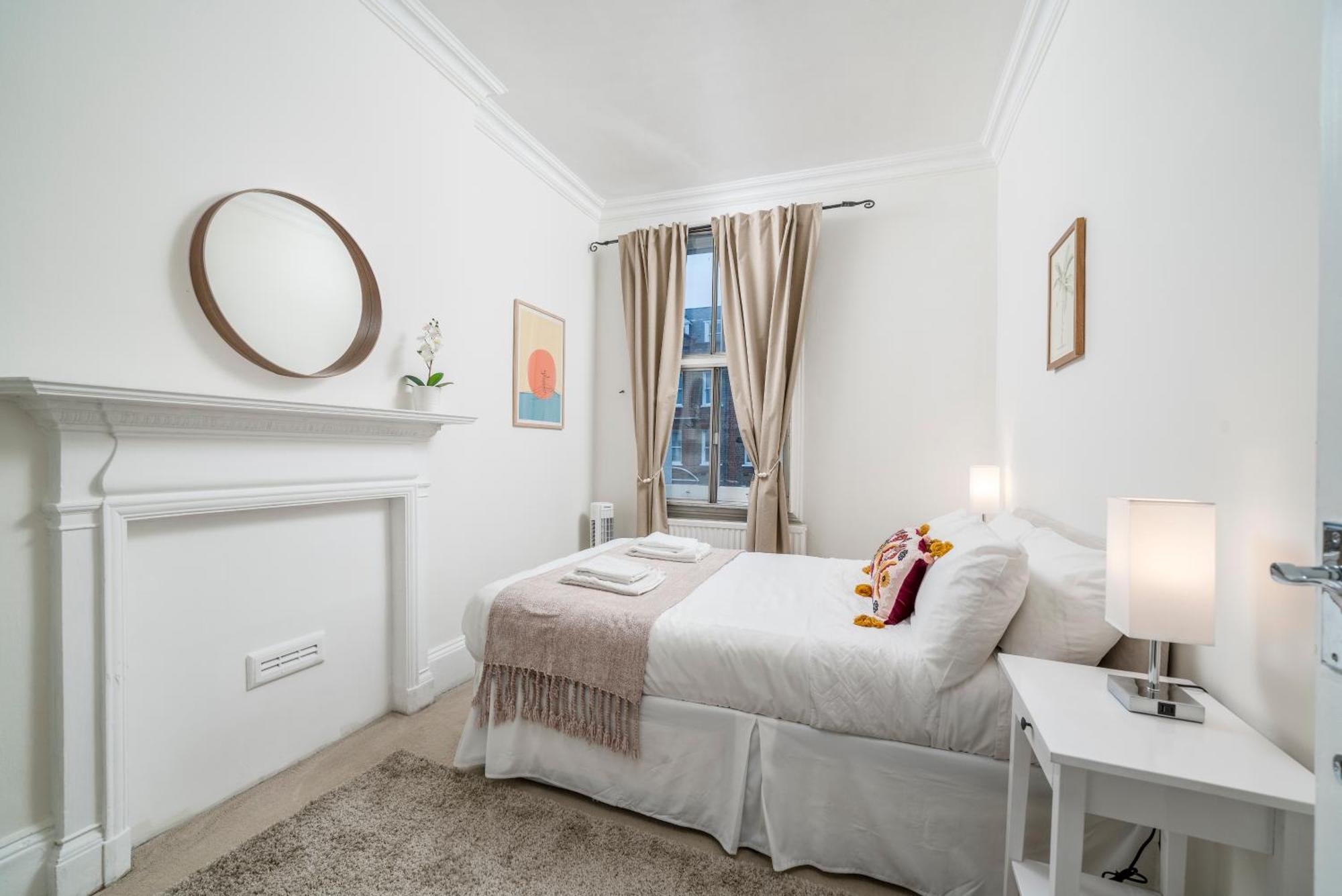 Bright & Charming 2 Bedroom In Earls Court Kensington 2 Minutes To District & Piccadilly Lines Tube Stunning Garden Views London