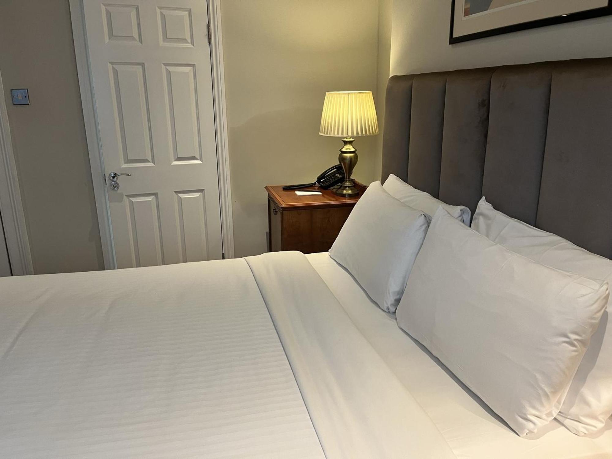 Staunton - 4* London