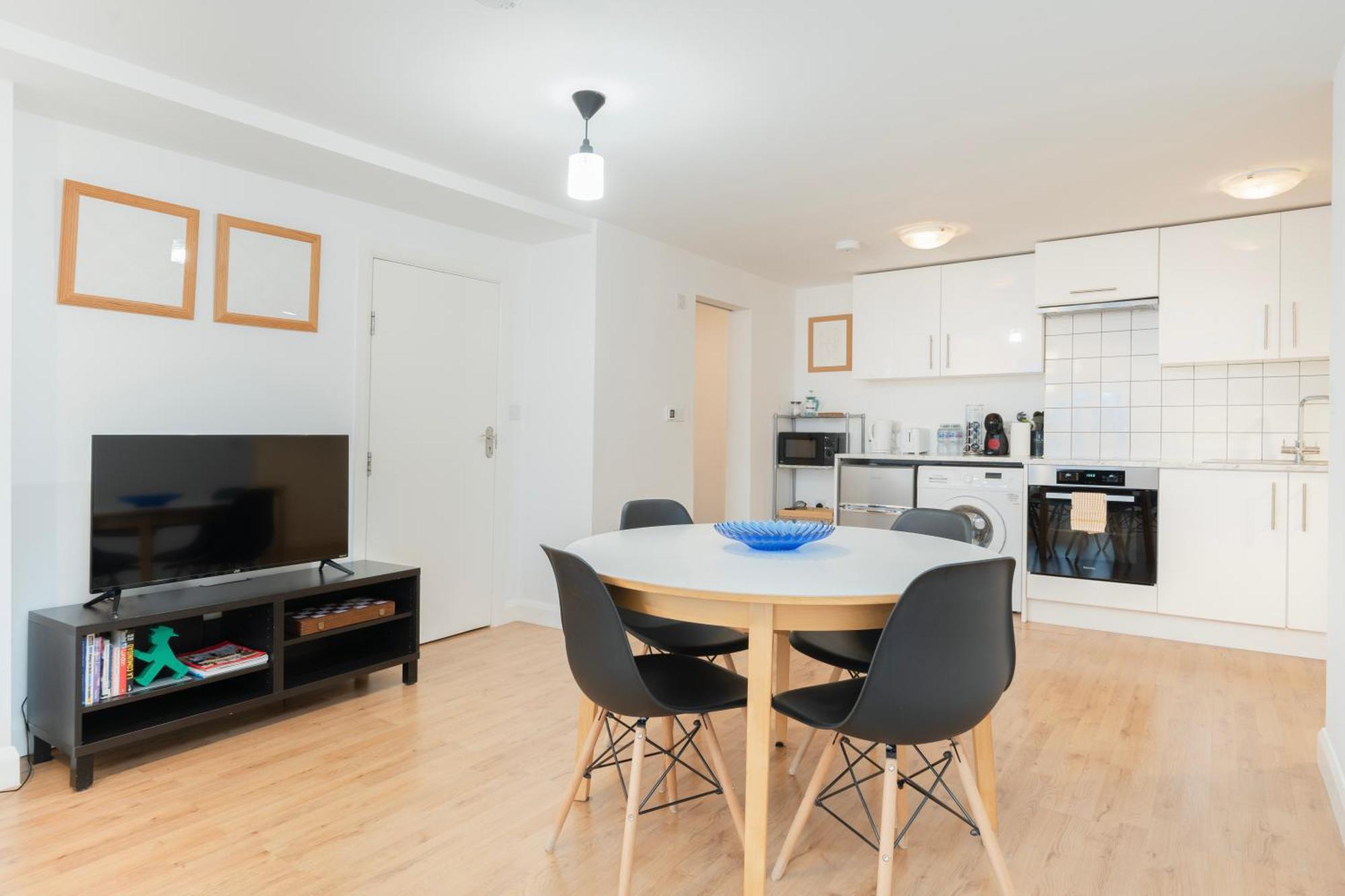 Apartment Modern One Bedroom Flat In London
