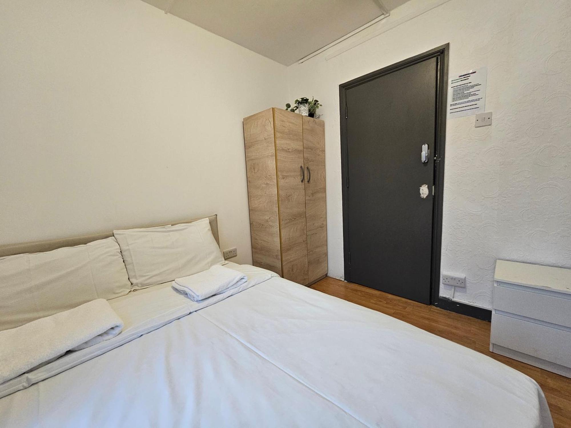 Guest house E14 *