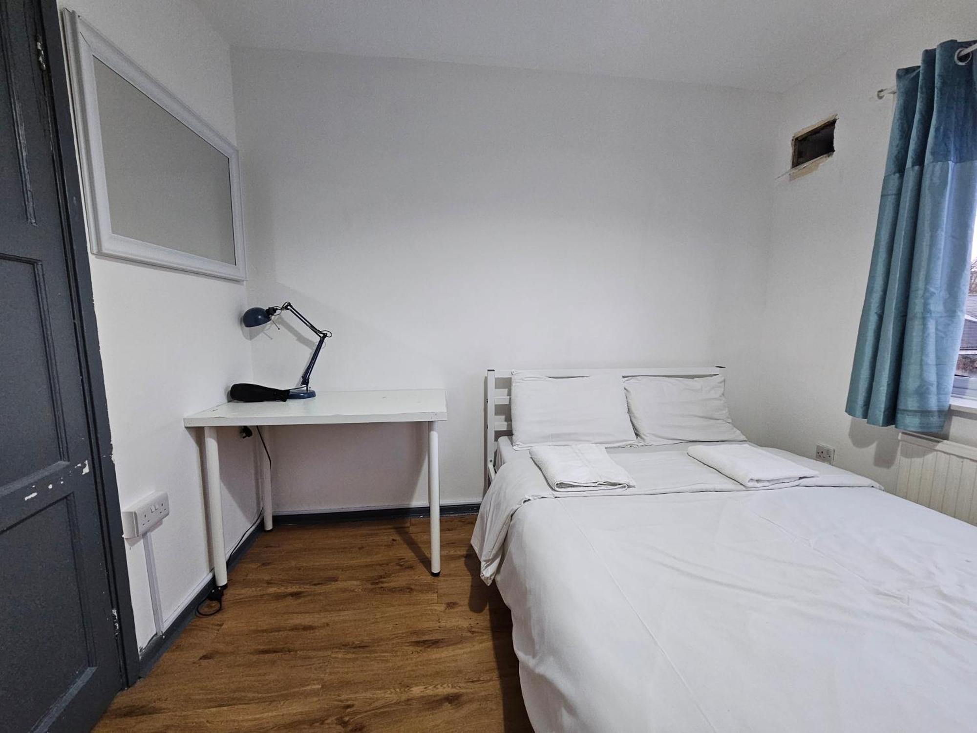 E14 Guest house London