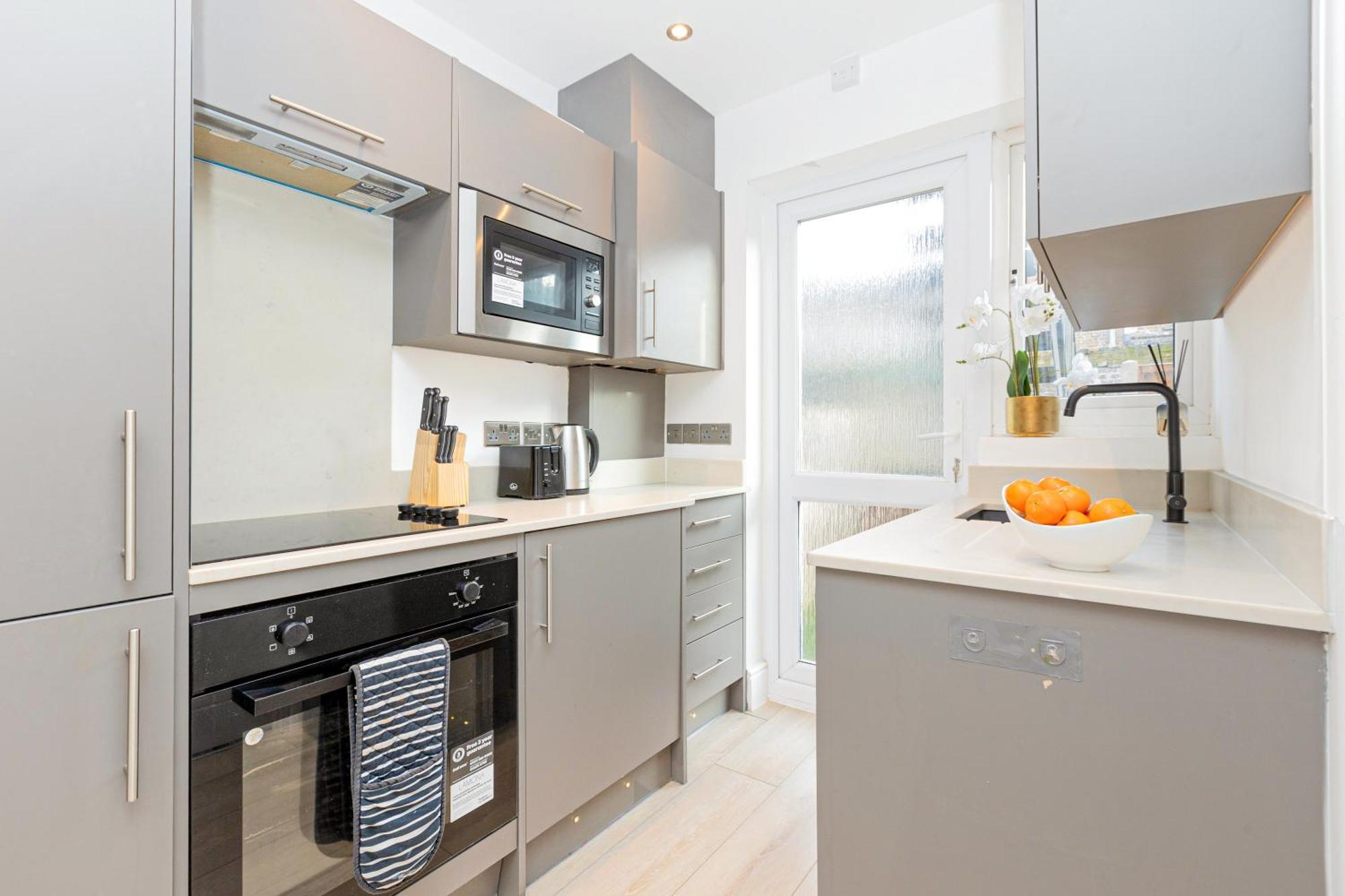 Apartamento Classy 2br Btw Wimbledon & Streatham, 10 Min Tube
