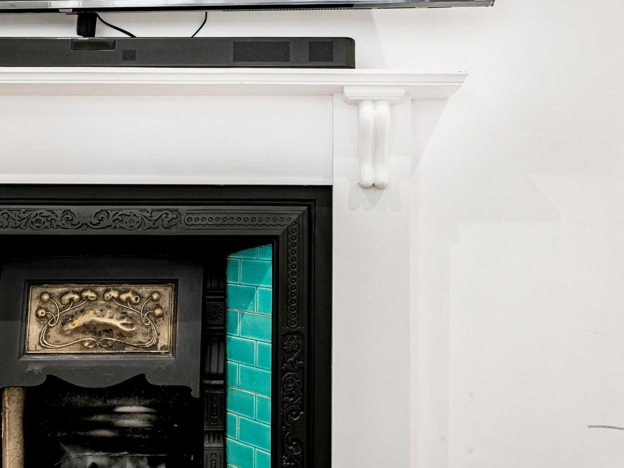 Pass The Keys Modern Victorian In Apartment London