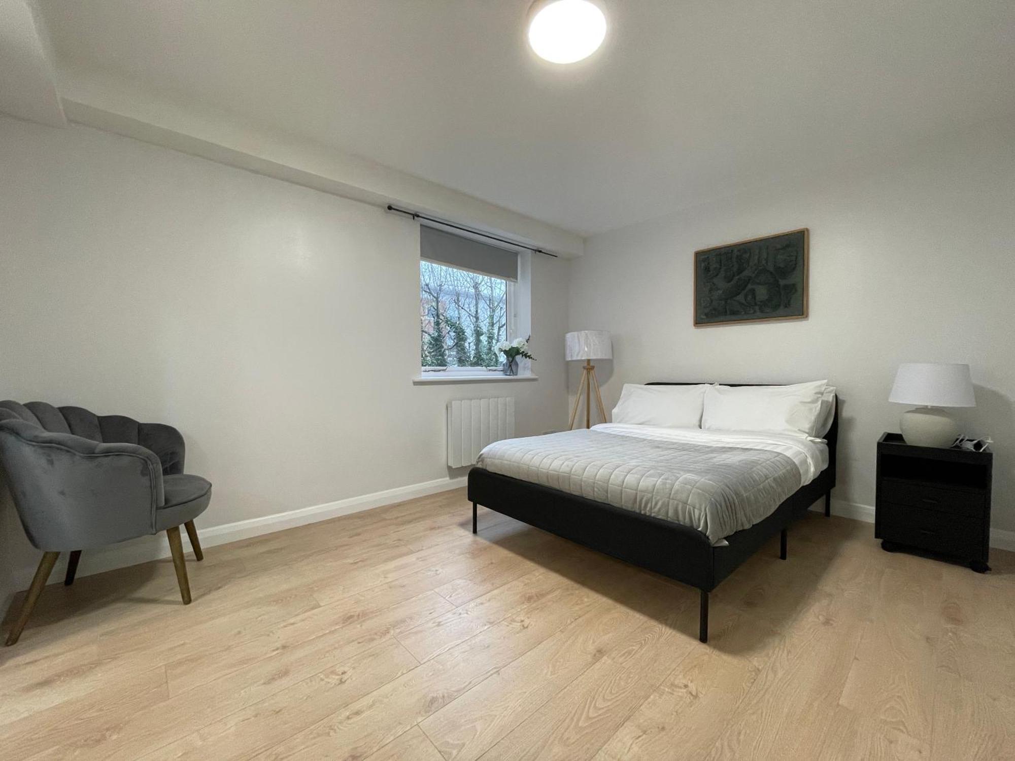 River Thames Hideaway Apartment