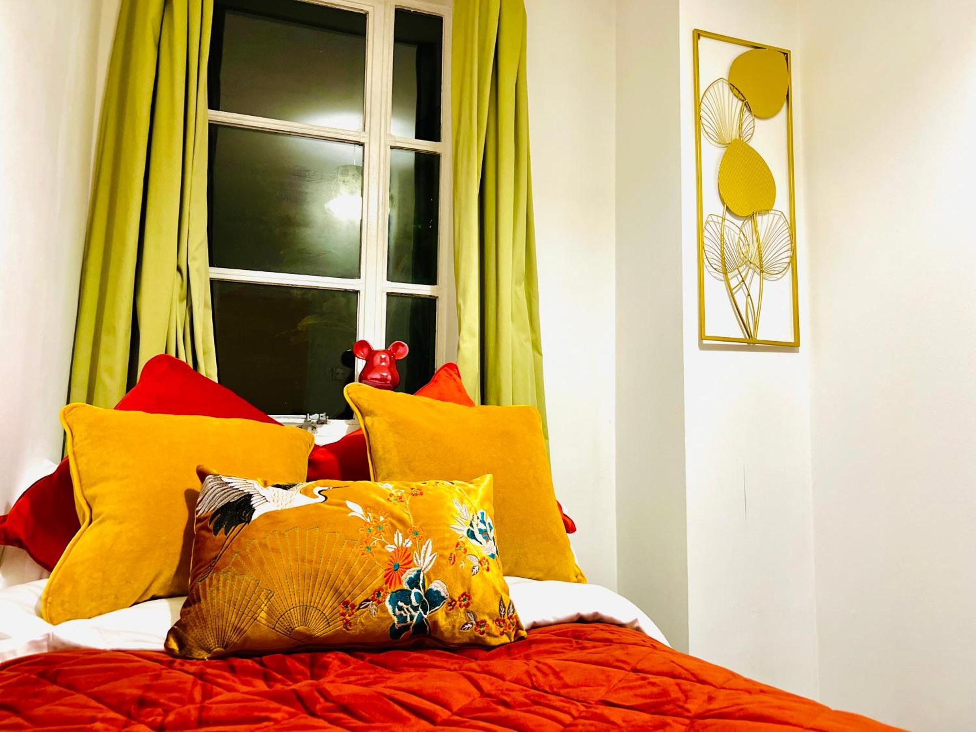 Modern Flat In Canary Wharf London