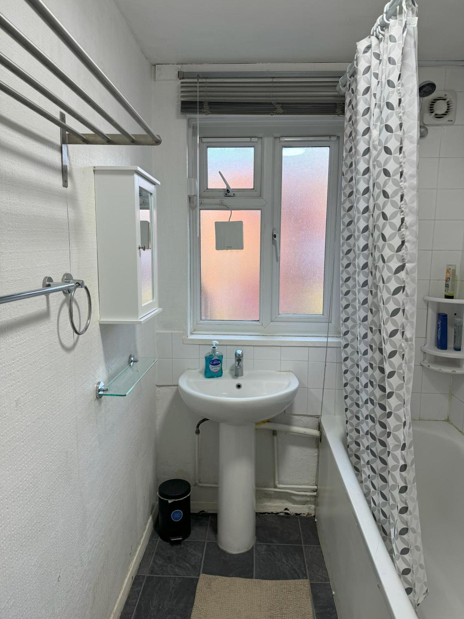 Apartamento Lovely One Bed To Rent