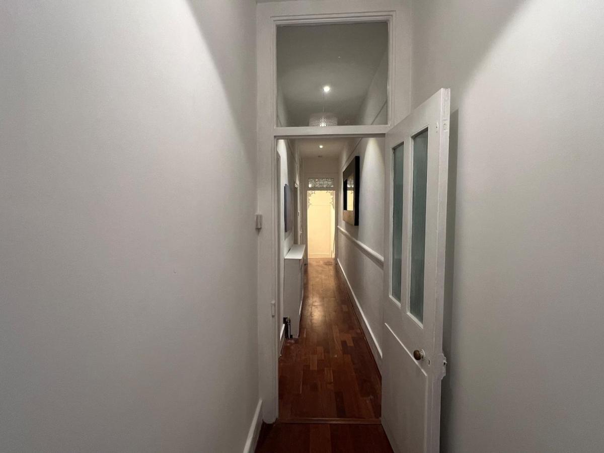 2 Bedroom Luxury Flat In Centre Of Muswell Hill Apartment