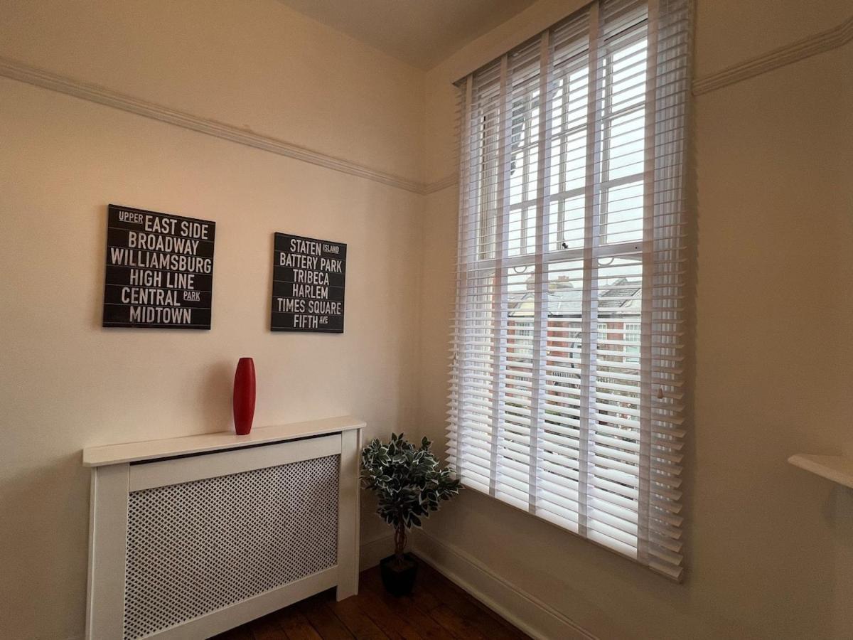 2 Bedroom Luxury Flat In Centre Of Muswell Hill Apartment *