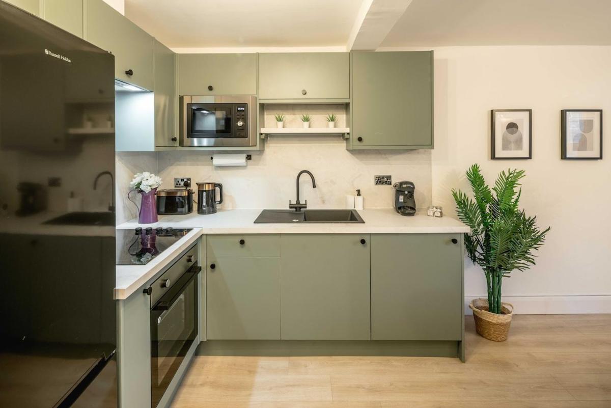 Apartment Stunning 1 Bed Luxury Garden *