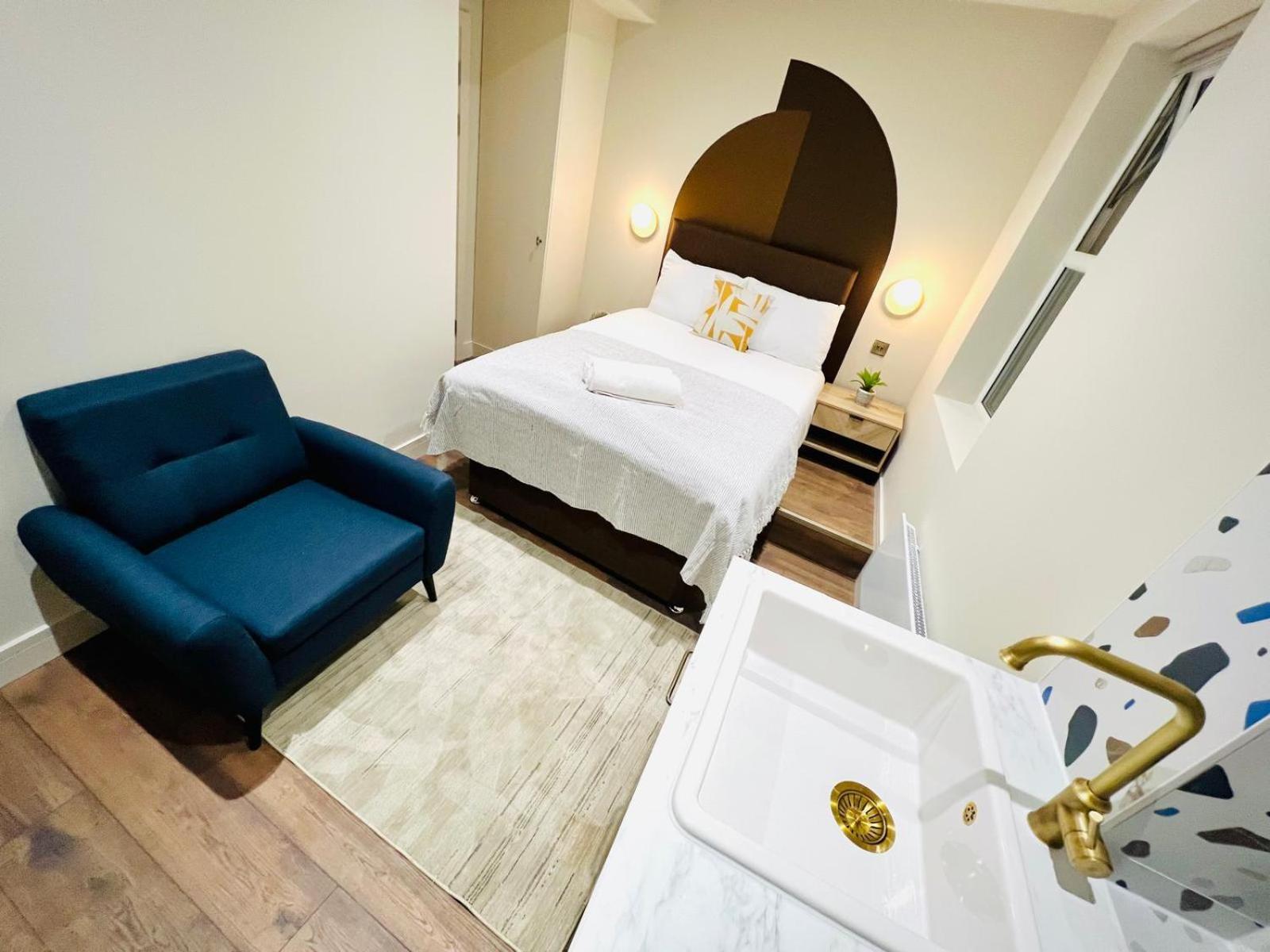 Guest house Holly A Mini Great Location For Tourist!!! London